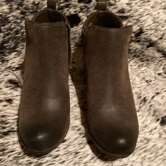 NWT New Attitude booties - Picture 2 of 9